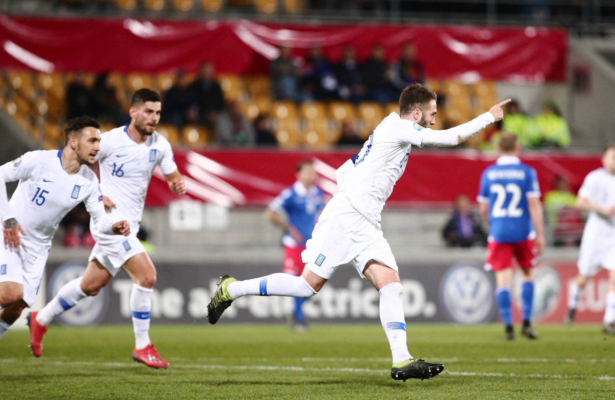 54523449_2372466772763530_6139050099113721856_o